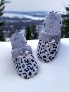 Pampy Angel Women Animal Printed Bow Detail Winter Warm Fur Room Slippers