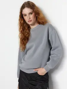 Trendyol Round Neck Sweatshirt