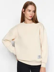 Trendyol Round Neck Drop Shoulder Sleeves Sweatshirt
