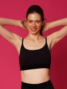 So What Full Coverage Lightly Padded Rapid-Dry Sports Bra With Moisture Wicking