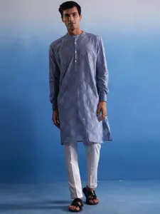 VASTRAMAY Men Schiffli Embroidered Cotton Kurta With Pyjama