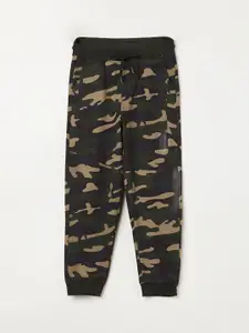 Fame Forever by Lifestyle Boys Camouflage Mid-Rise Joggers