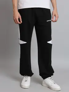 WEARDUDS Men Self Design Mid-Rise Cotton Relaxed Fit Joggers
