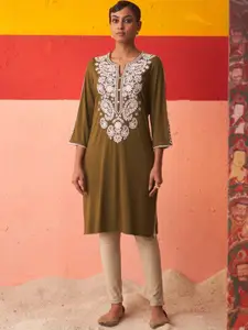 Lakshita Paisley Embroidered Round Neck Thread Work Woollen Kurta