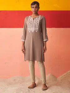 Lakshita Floral Embroidered Thread Work Woollen Straight Kurta