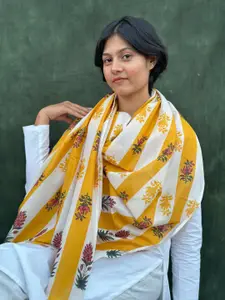 BUTA BUTI Women Floral Printed Cotton Scarf