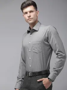 Van Heusen Men Slim Fit Tartan Checks Formal Shirt