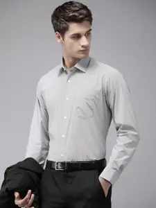 Van Heusen Men Custom Pure Cotton Striped Formal Shirt