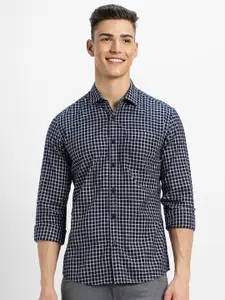 FOREVER 21 Men Navy Blue Checked Casual Shirt