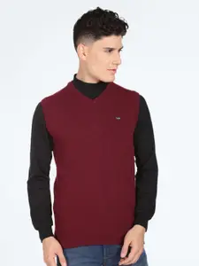 Arrow Sport V-Neck Sleeveless Sweater Vest