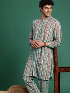 Sangria Men Floral Printed Regular Kurta with Trousers
