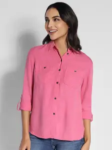 AMERICAN EAGLE OUTFITTERS Spread Collar Casual Shirt