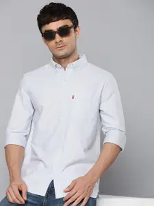 Levis Men Slim Fit Micro Ditsy Opaque Self Design Pure Cotton Casual Shirt