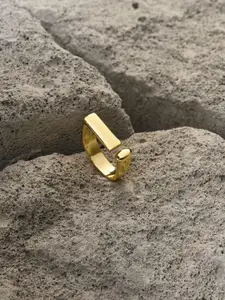 DressBerry Gold-Toned Gold-Plated Finger Ring