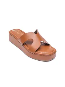 Dapper Feet-Fancy Nancy Tan Platform Sandals