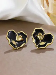 VAGHBHATT Gold-Plated Heart Shaped Studs Earrings
