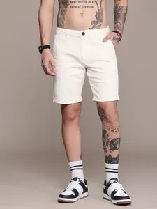 The Roadster Life Co. Men Pure Cotton Solid Above Knee Regular Shorts