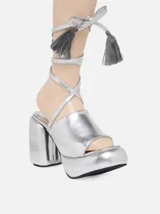 THE QUIRKY NAARI Silver-Toned Party Block Peep Toes