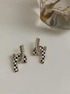 VAGHBHATT Black & White Contemporary Studs Earrings