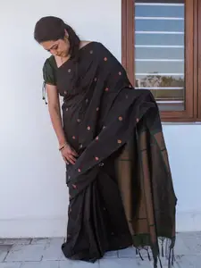 DIVASTRI Black Pure Silk Kanjeevaram Saree