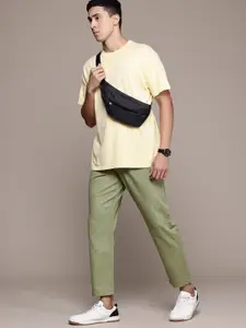 The Roadster Lifestyle Co. Men Pure Cotton Relaxed Trousers