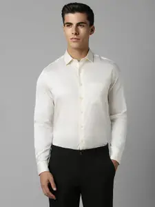 Louis Philippe Slim Fit Cotton Opaque Formal Shirt