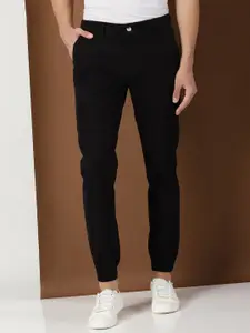 INVICTUS Men Original Mid-Rise Easy Wash Joggers