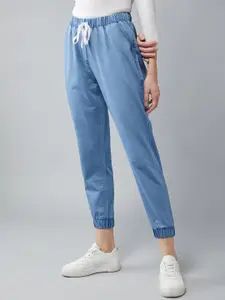 The Roadster Lifestyle Co. Women Clean Look Mid-Rise Cropped Stretchable Joggers