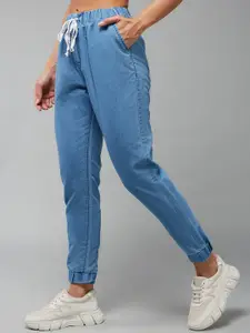 The Roadster Lifestyle Co. Women Clean Look Mid-Rise Stretchable Joggers