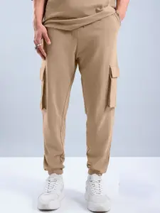 Bewakoof Plus Men Relaxed Fit Mid-Rise Cotton Cargo Joggers