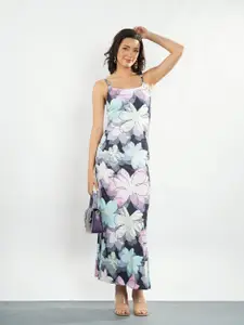 Stylecast X Hersheinbox Floral Print Side Slit Maxi Dress
