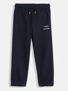 Tommy Hilfiger Boys Solid Knitted Joggers With Minimal Brand Logo Print Detail