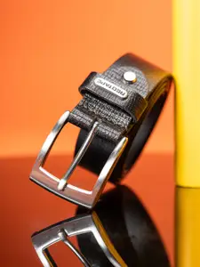 Red Tape Men Textured Leather Casual Belt