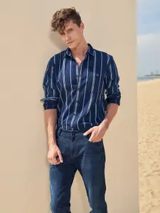 Mufti Slim Fit Vertical Striped Cotton Casual Shirt