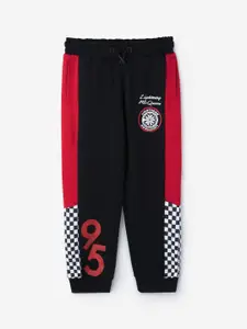 The Souled Store Cars: Lightning Mcqueen Racing Boys Printed Pure Cotton Mid Rise Joggers