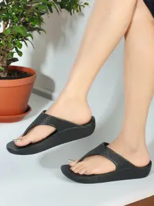 Carlton London Women Textured Thong Flip-Flops