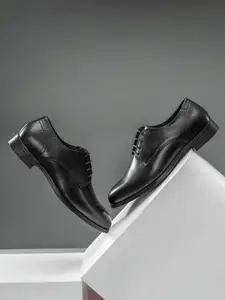 Red Tape Men Leather Formal Derbys