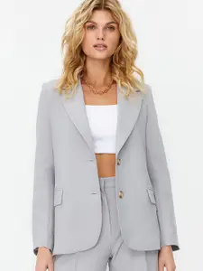 Trendyol Notched Lapel Collar Single Breasted Blazer