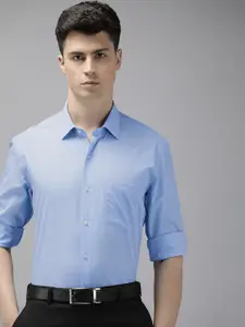 Arrow Pure Cotton Manhattan Slim Fit Opaque Formal Shirt