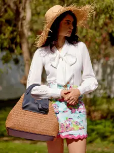 HIE Women Textured Structured handbag Bag Self Design Look