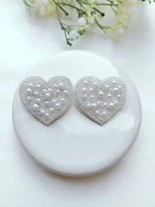 Crunchy Fashion Beaded Heart Shaped Stud Earrings