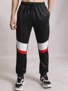 HIGHLANDER Men Colorblocked Mid-Rise Joggers Trousers