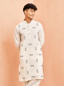 VASTRAMAY Men Geometric Keyhole Neck Gotta Patti Kurta