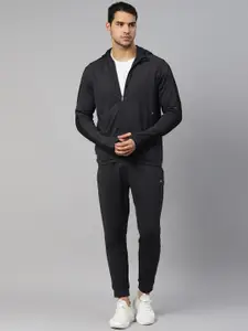 DIDA Men Hooded Mid-Rise Comfort Fit Activewear Tracksuit