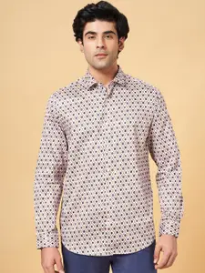 Peregrine by Pantaloons Geometric Printed Slim Fit Cotton Casual Shirt