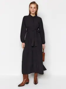 Trendyol Mandarin Collar Maxi Midi Dress