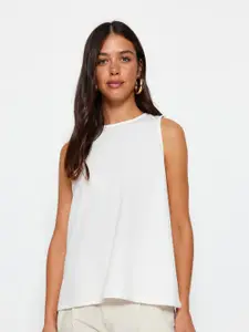 Trendyol Round Neck Sleeveless Top