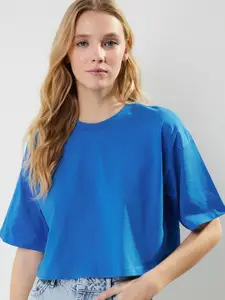 Trendyol Round Neck Drop-Shoulder Sleeves Pure Cotton T-shirt
