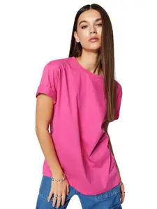 Trendyol Round Neck Drop-Shoulder Sleeves T-shirt