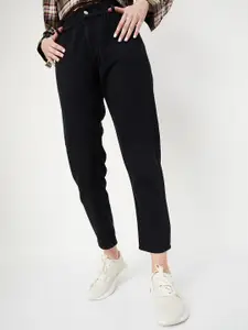 max Women Clean Look No Fade Dark Shade Pure Cotton Jeans